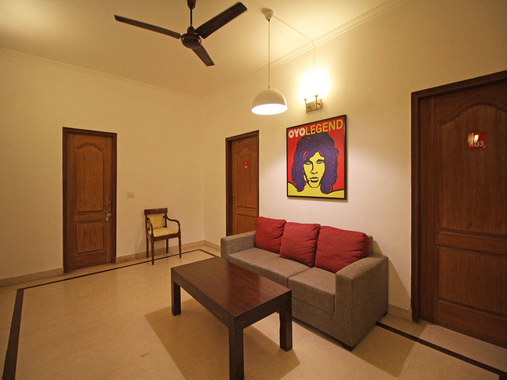 Oyo Flagship 592 Hauz Khas Village New Delhi Buitenkant foto