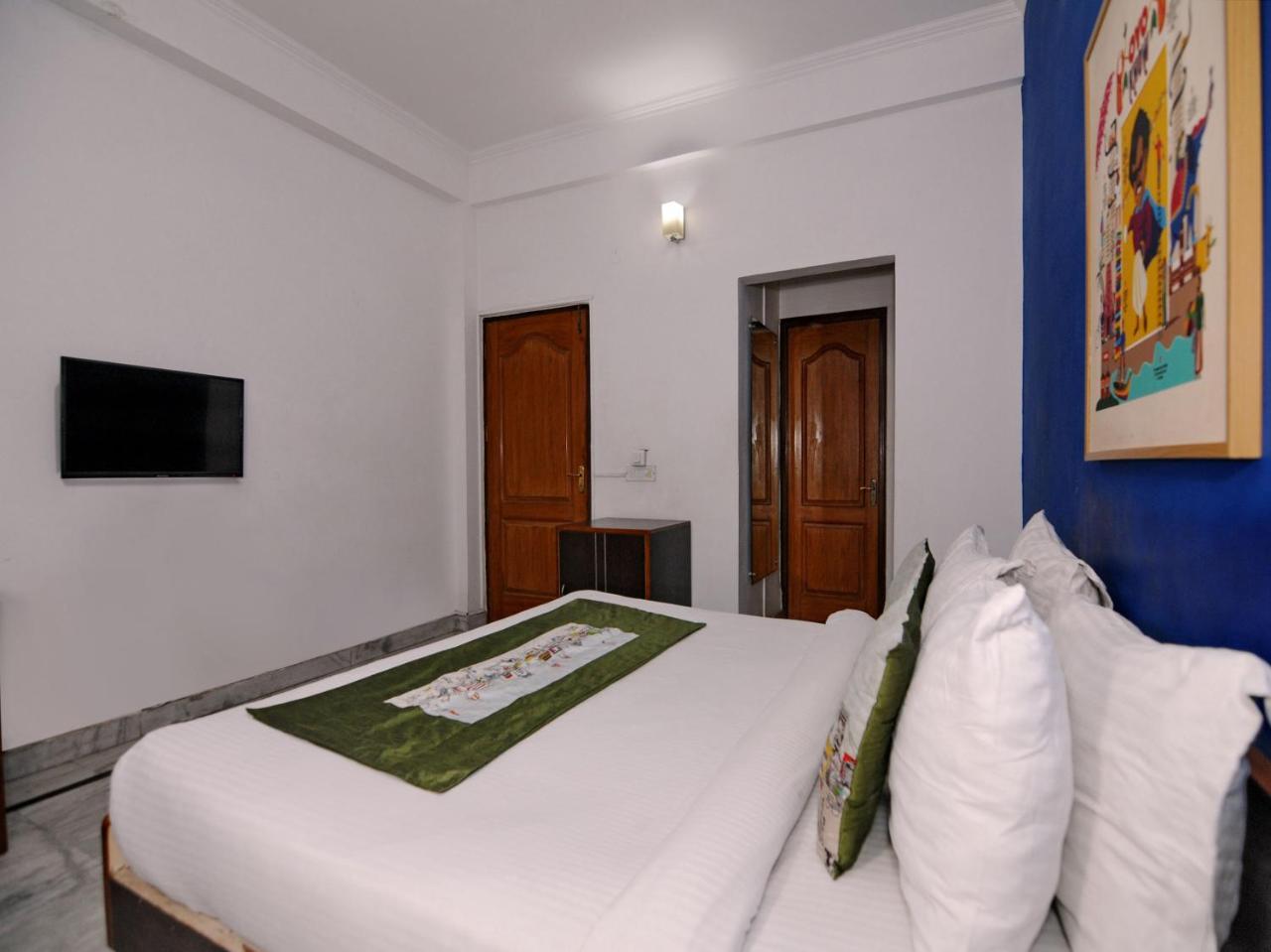 Oyo Flagship 592 Hauz Khas Village New Delhi Buitenkant foto