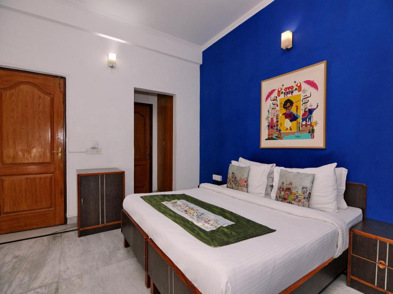 Oyo Flagship 592 Hauz Khas Village New Delhi Buitenkant foto