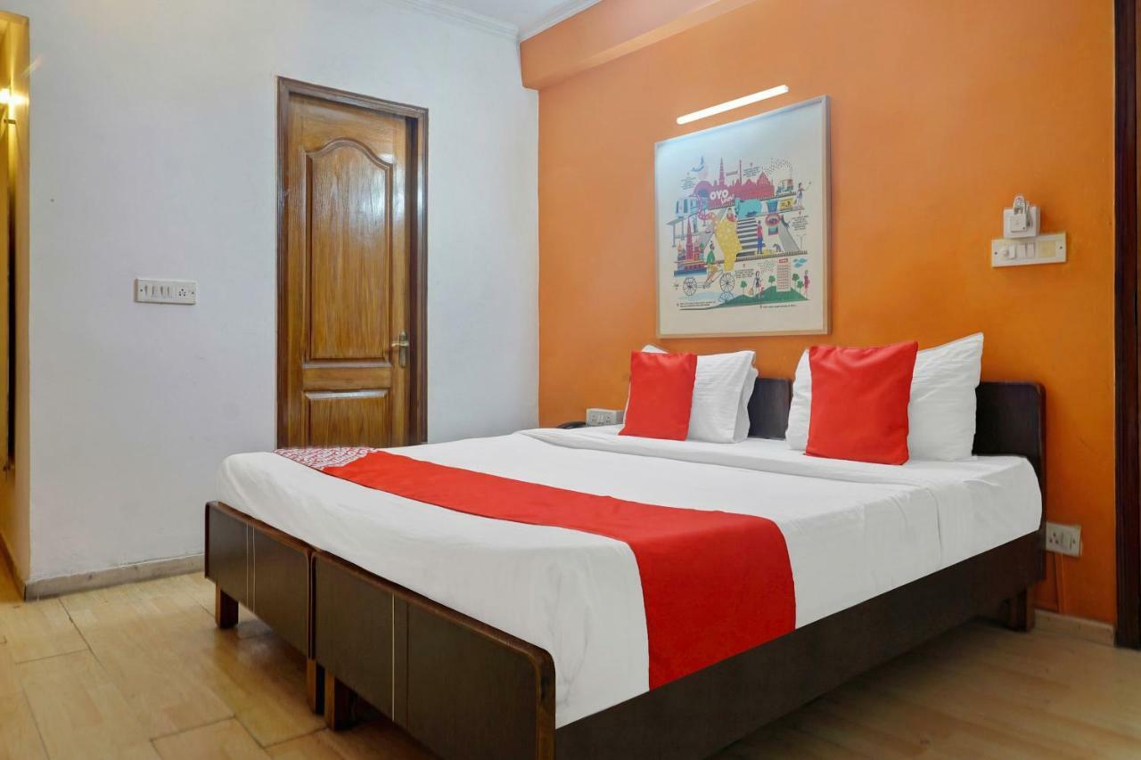 Oyo Flagship 592 Hauz Khas Village New Delhi Buitenkant foto